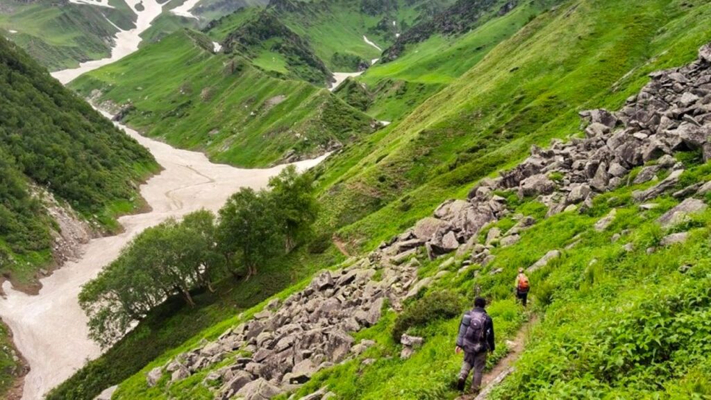 Bara-Bhangal-Trek